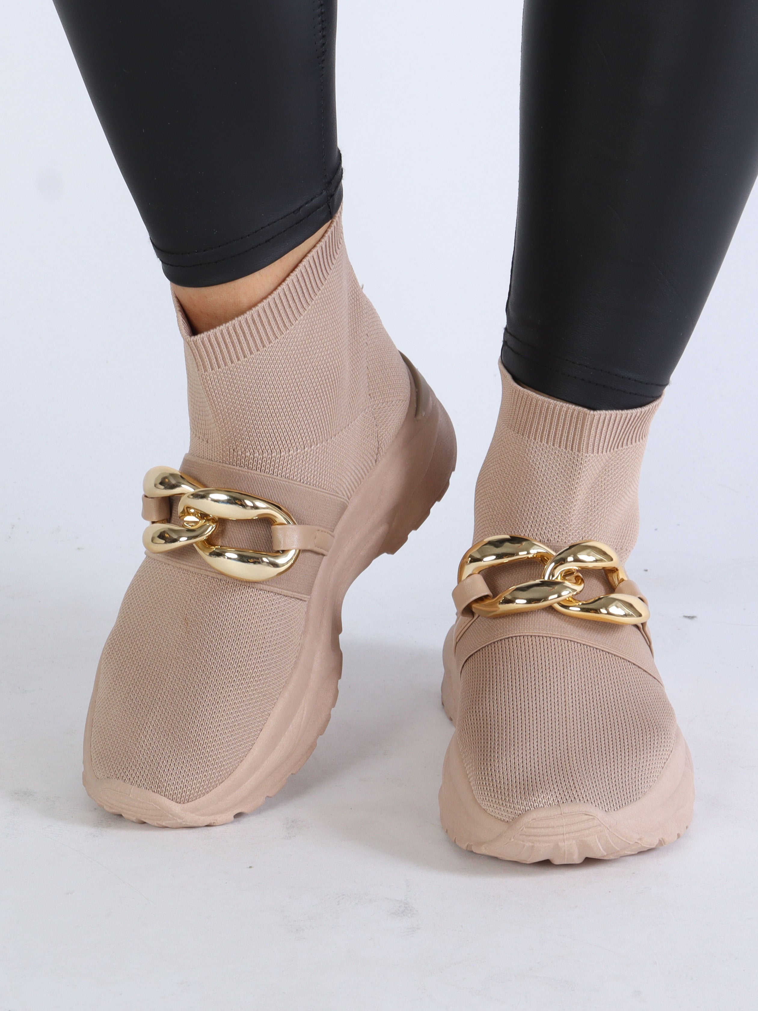 Aldofine - Mudfarvet sokkesneakers med guldkæde